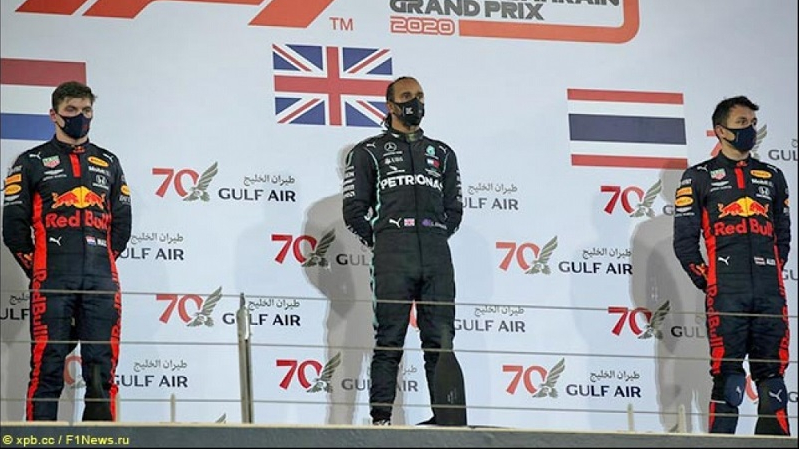 Hamilton wins F1 Bahrain Grand Prix as Grosjean escapes horror crash