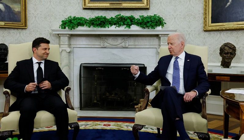 Biden offers support, new aid in first meeting with Ukraine's Zelenskiy