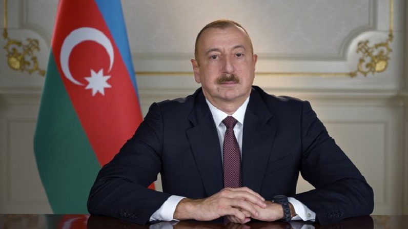 Azerbaijani president awards group of martyred servicemen
