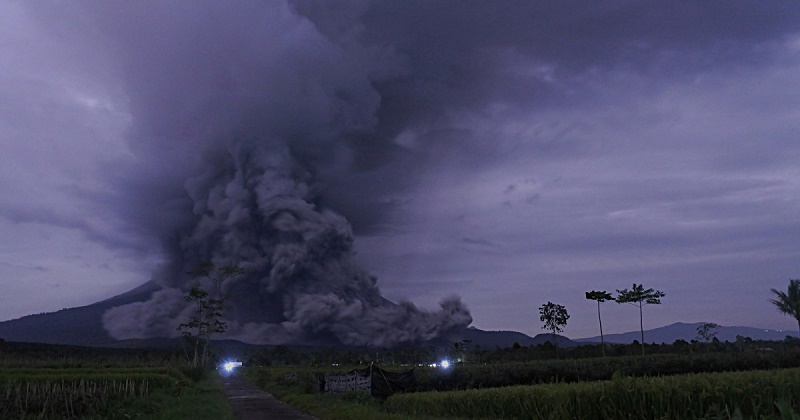 Indonesia's Semeru volcano erupts, triggering evacuation