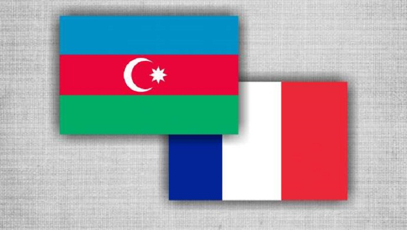 Azerbaijani MFA shares publication on 30 years of Baku-Paris diplomatic ties