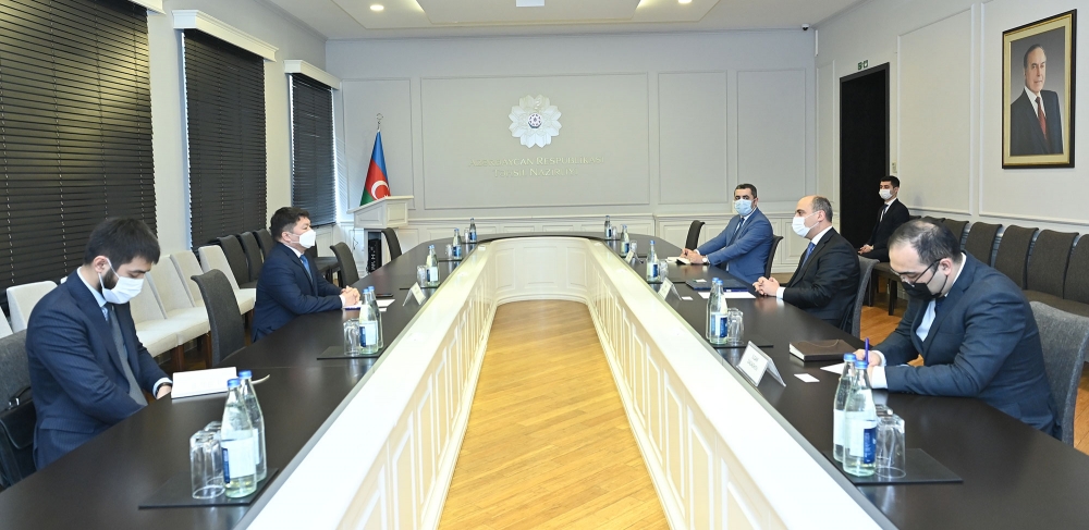 Azerbaijan and Kyrgyzstan mull prospects for educational cooperation
