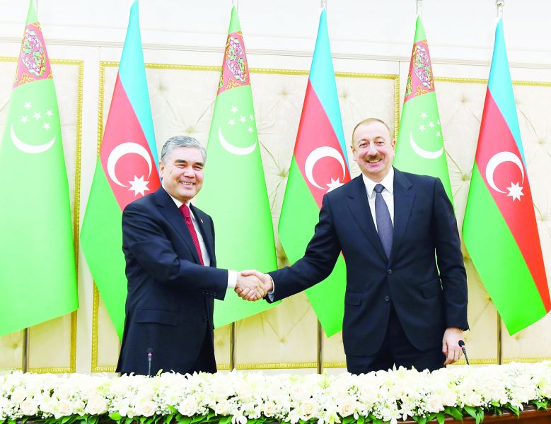 Presidents of Azerbaijan and Turkmenistan hold phone talk