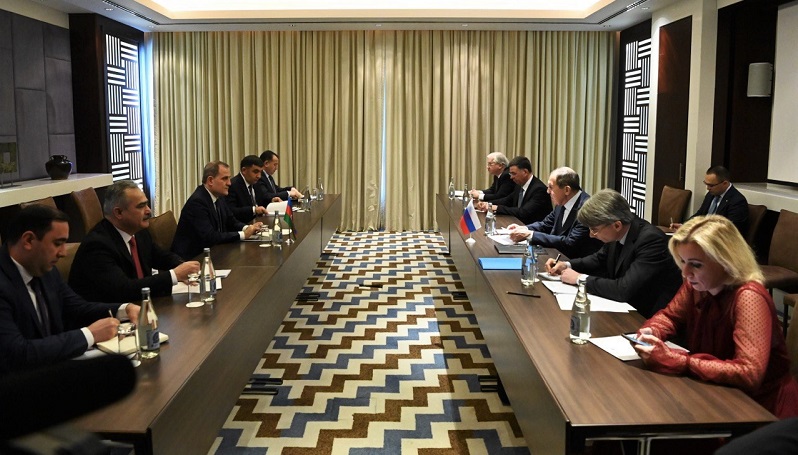 Azerbaijani, Russian FMs meet in Dushanbe