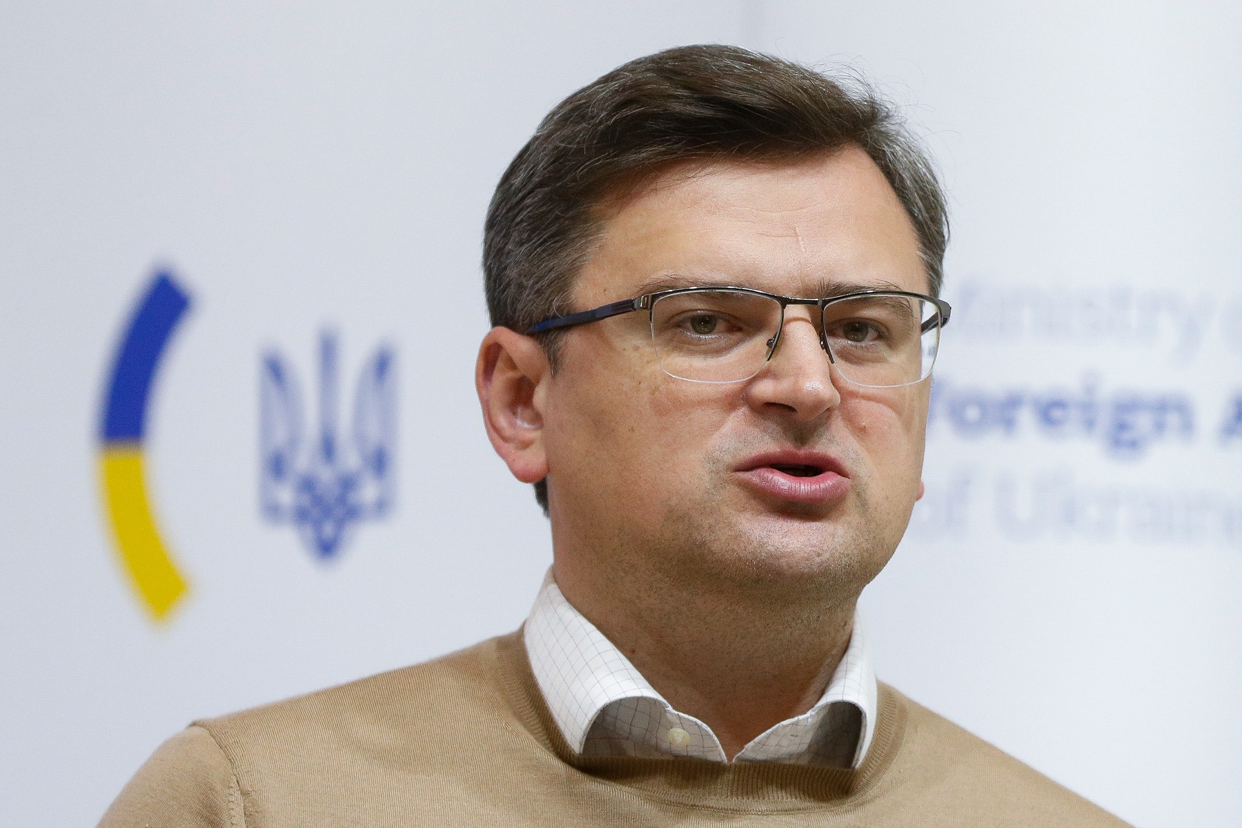 Ukrainian foreign minister urges German companies to pull out of Russia and relocate to Ukraine