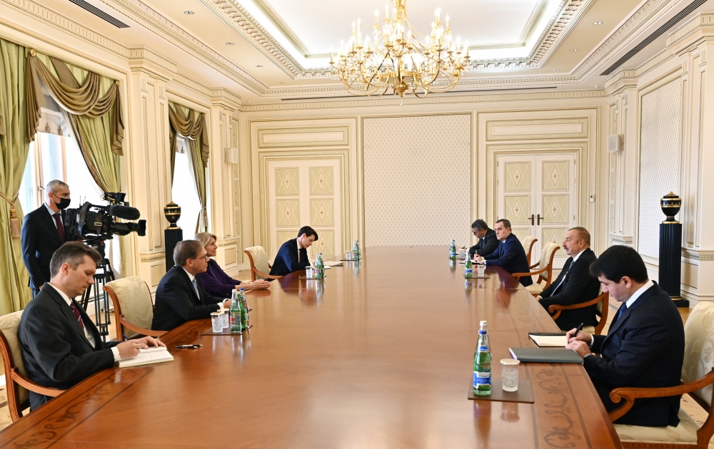 President Ilham Aliyev received US Assistant Secretary of State Karen Donfried