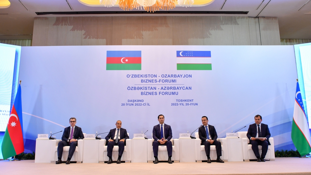 Uzbek-Azerbaijani business forum held in Tashkent, several documents signed (PHOTO) 