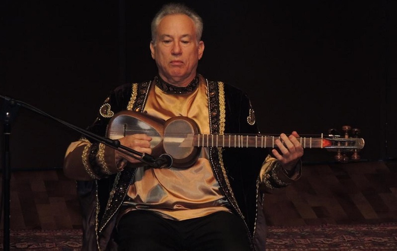 Stunning performance of Azerbaijani song by American Jeffrey Werbock (VIDEO) 