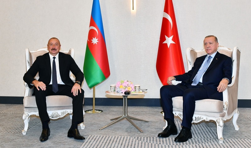Azerbaijani, Turkish presidents meet in Samarkand 