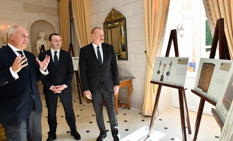 President Ilham Aliyev and Georgian PM Irakli Garibashvili view “Heritage of Karabakh Khanate” exhibition