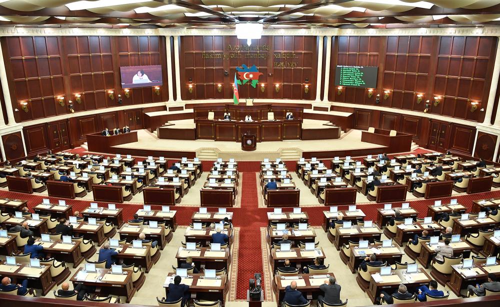 Azerbaijani parliament begins discussions on state budget for 2023
