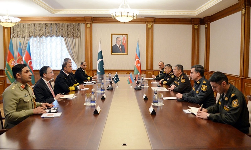 Azerbaijan, Pakistan discuss development of military cooperation