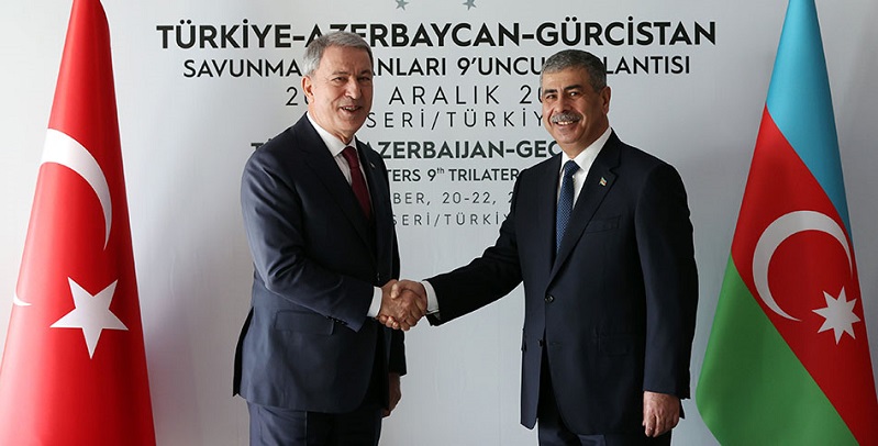 Azerbaijani defense minister meets with Turkish counterpart