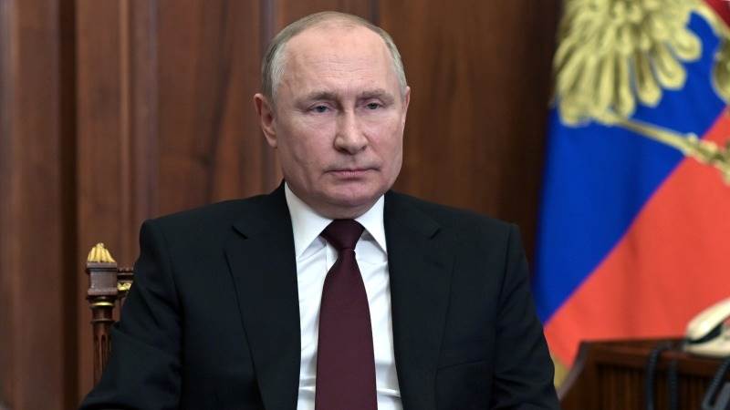 Putin prohibits supplying Russian oil to countries using oil price cap