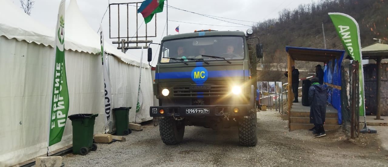 Another convoy of Russian peacekeepers passes unhindered along Lachin-Khankendi road