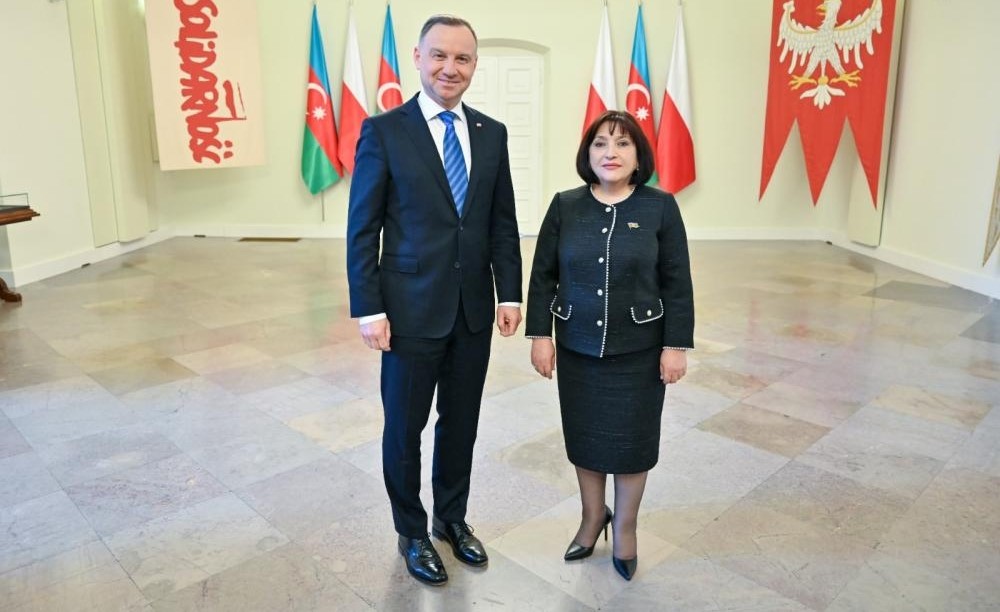 Azerbaijani parliament speaker meets with Polish President